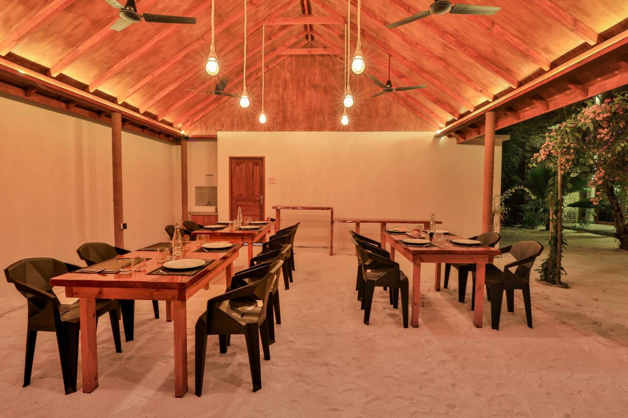 Hotel Sunny Breeze View Hangnaameedhoo Exterior foto
